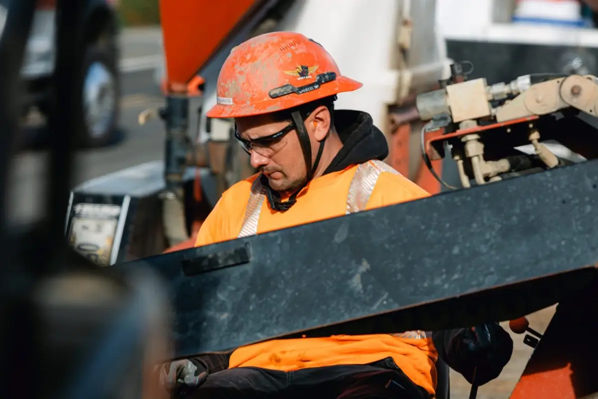 PGE-Certified Crews. Zero Surface Damage. Every Project.